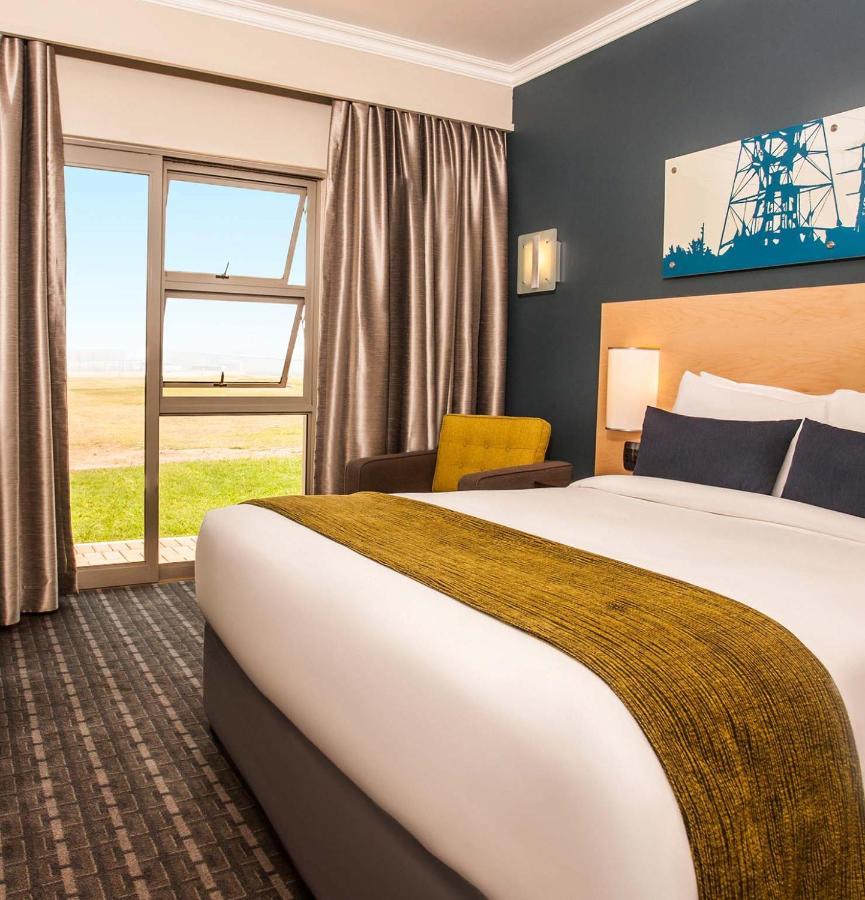 Blackrock Hotel Newcastle Bagian luar foto
